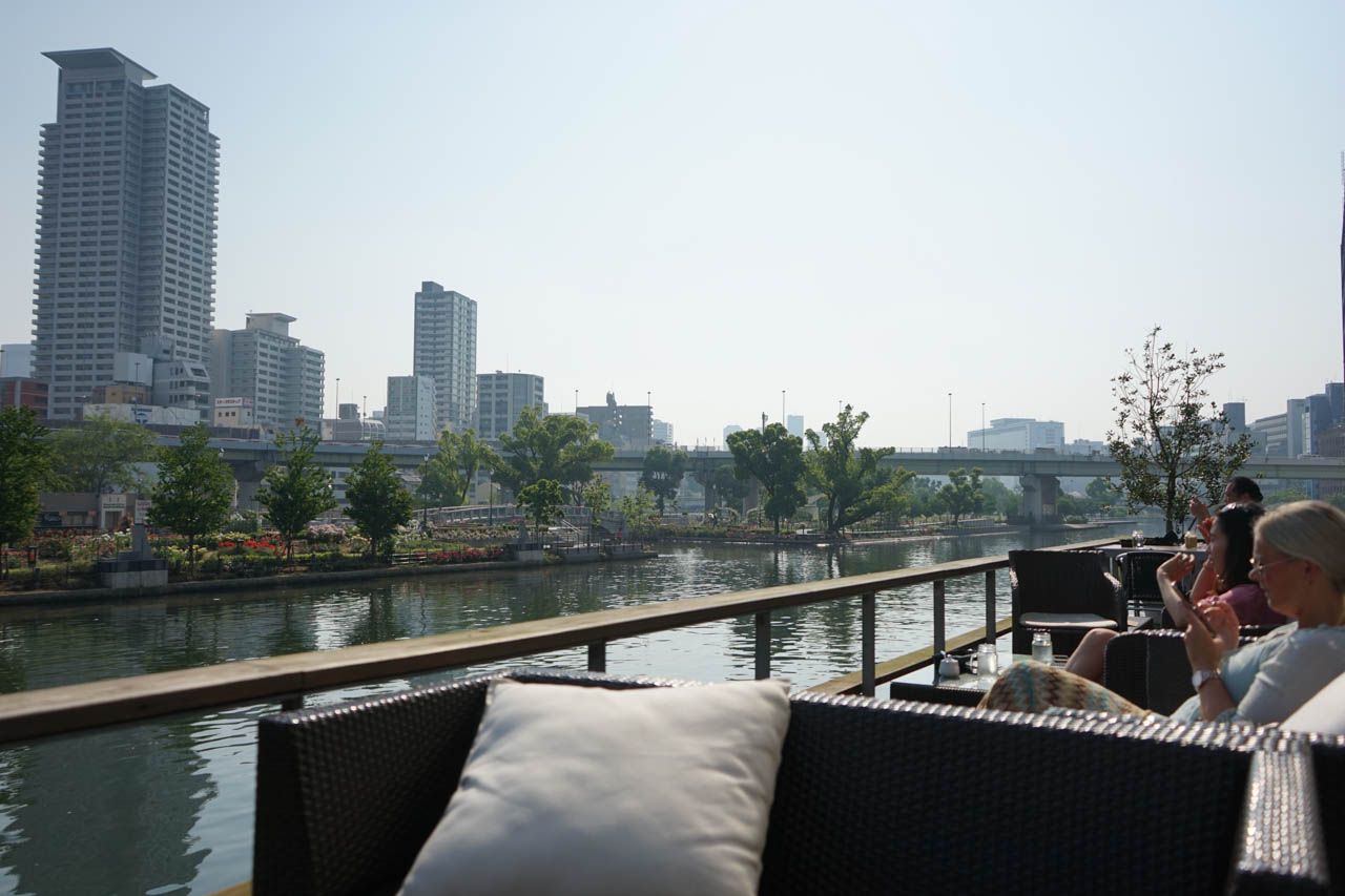 北浜テラス で完璧な朝食を 進化する大阪の水辺を眺めながら Goodroom Journal