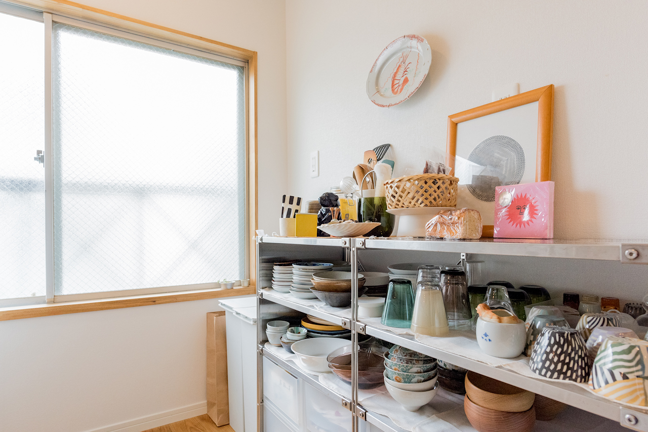 食器棚、どうしてますか？小さなキッチンの収納実例まとめ goodroom journal