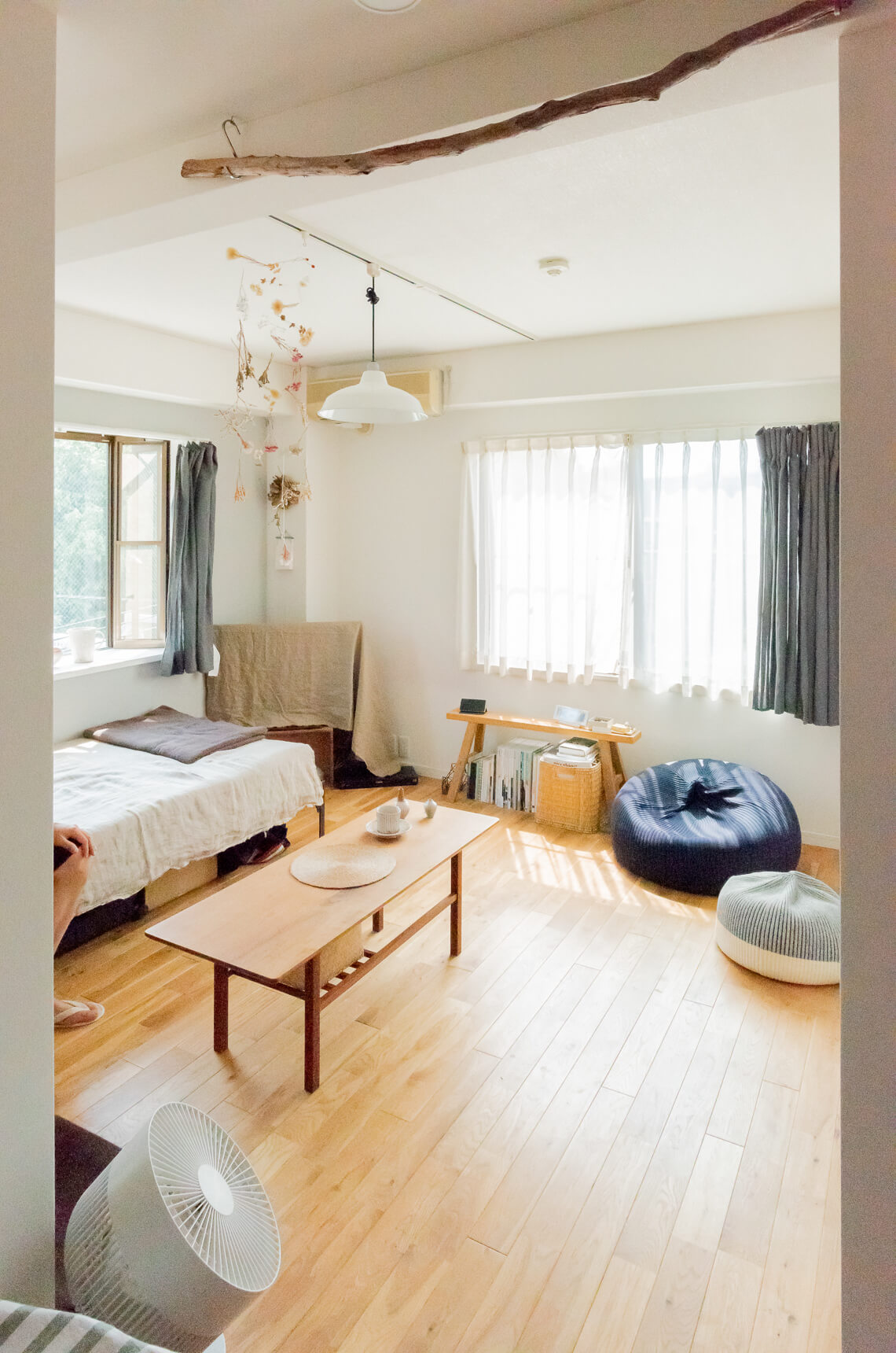 シンプルな男性一人暮らしのお部屋。