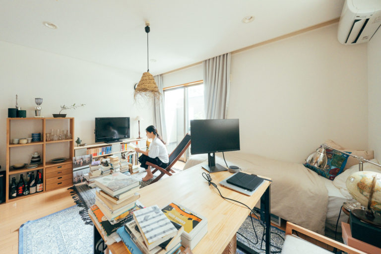 「本の収納」見せてください！本好きさんのおしゃれなお部屋7つの実例まとめ | goodroom journal