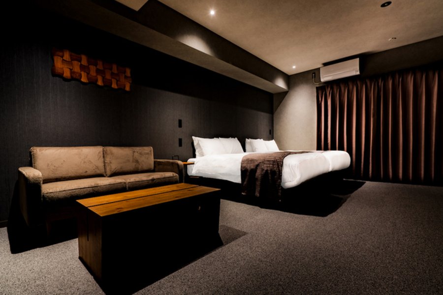 全室オールスイートオールインクルーシブのラグジュアリーホテルで、快適で優雅な生活をすることができます。ご紹介しているのはツインルーム。お部屋の広さは、なんと40㎡！