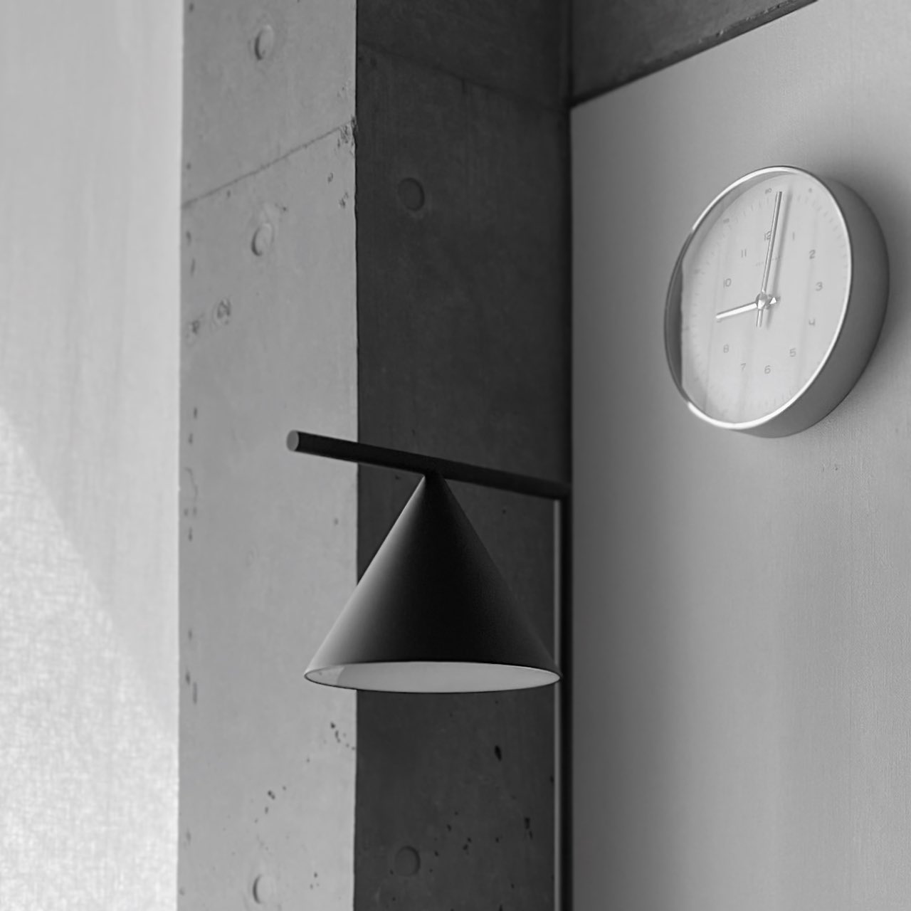JUNGHANS / Wall Clock(by Max Bill)　49,000円ほどで購入