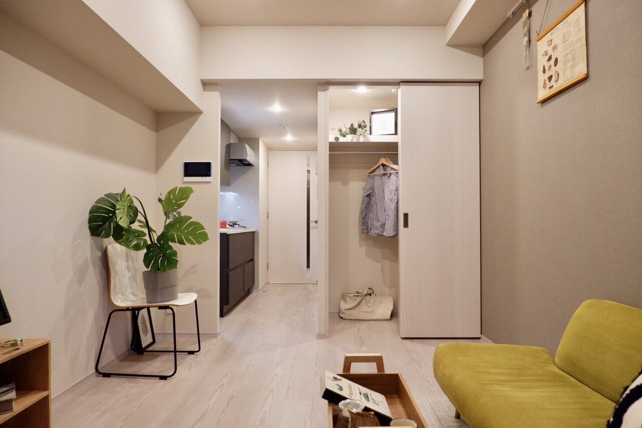 ゆったり10畳、シンプルで暮らしやすそうなワンルームタイプのお部屋もあるので、一人暮らしの方も要注目ですよ。