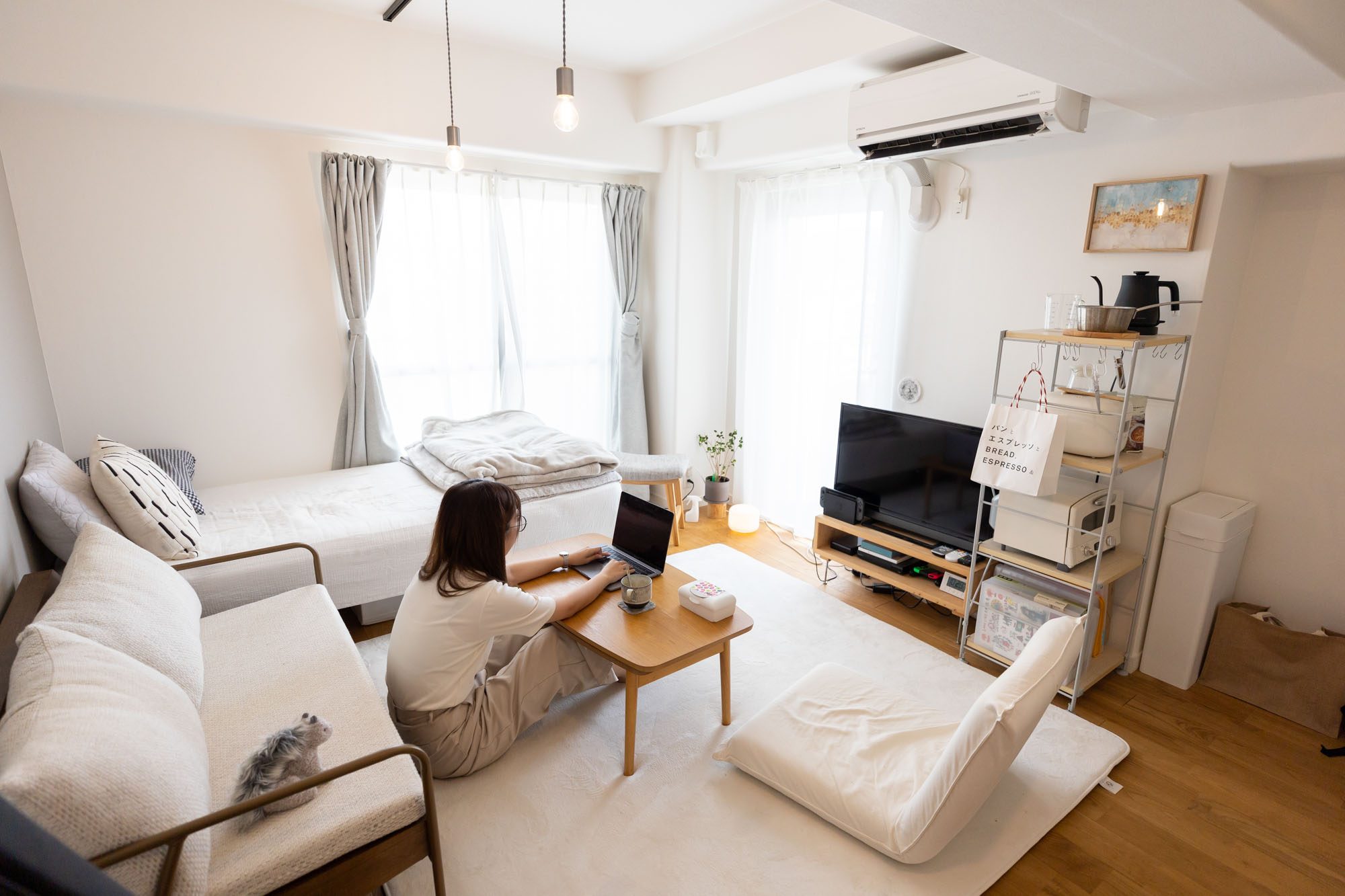 コンパクトなワンルームを居心地よく整える。一人暮らしの8畳インテリア | goodroom journal