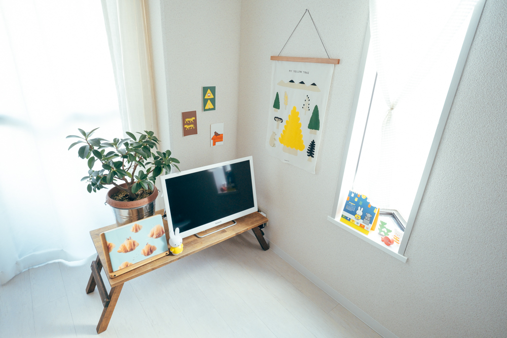 狭い部屋でも気軽に模様替え。タペストリーのおしゃれな飾り方をまとめ