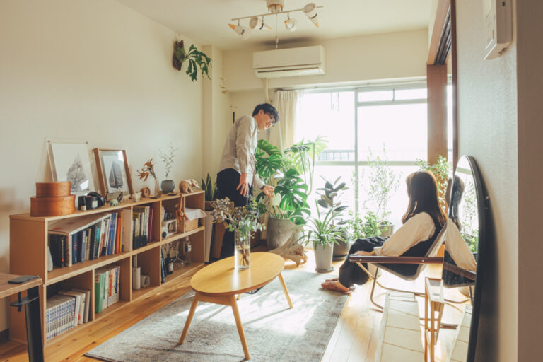 「狭い部屋」で快適に暮らすには?賢いアイデア&インテリア実例の記事まとめ | goodroom journal