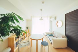 人を招きたくなる。シンプルでおしゃれなリビングのインテリア実例6選