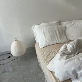 6畳1Kで暮らすシンプリストの「断捨離の3つのルール」。ものとの出会いを大切に