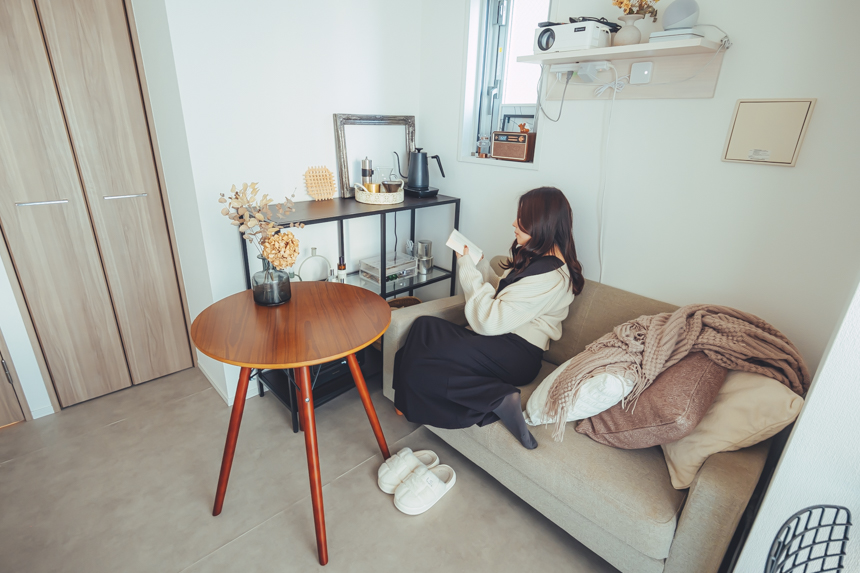 1K・ワンルームのソファレイアウト6選。小さな空間でもできるリラックススペース