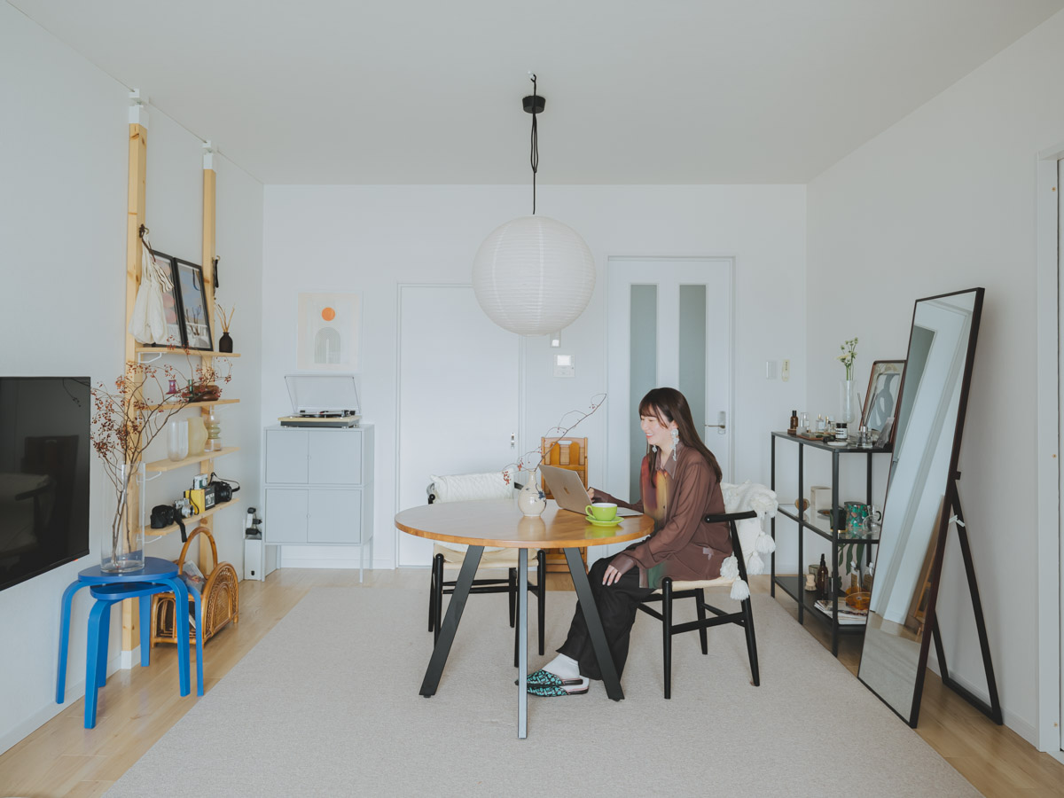 広々としたLDKを、DIYで自分色に。築36年 2LDK二人暮らしのインテリア