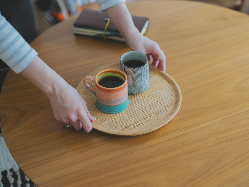 シンプルに暮らす人の「長く愛用しているアイテム」8選。経年変化と手触りを楽しむ