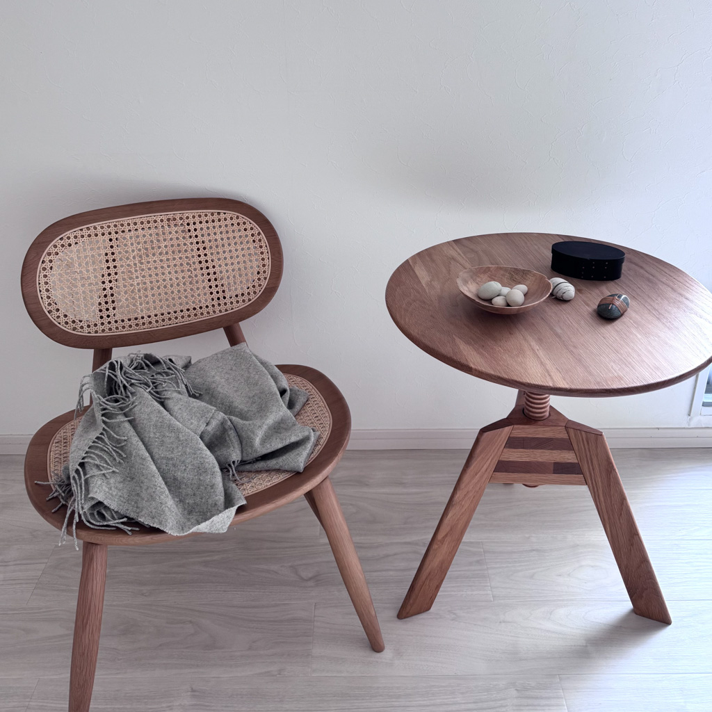 少ないもので暮らす人の、選び抜かれたインテリアと雑貨。インスピレーションをくれる愛用品