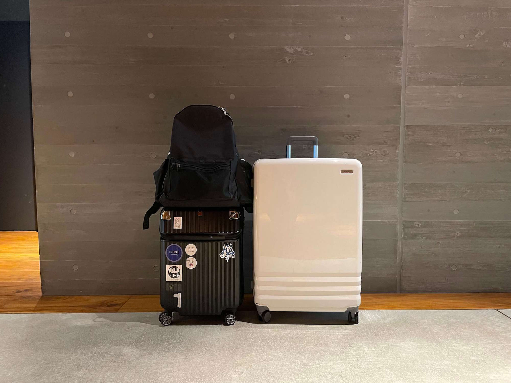 シンプリストの「身軽な旅」の持ち物。どこに行っても自分らしい旅に